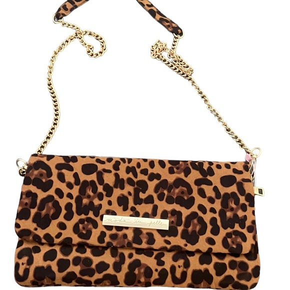Leopard print flap over handbag. - Picture 3 of 6